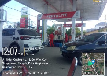 Terpantau Pengisian BBM di SPBU 64.791.15 ke Jerigen