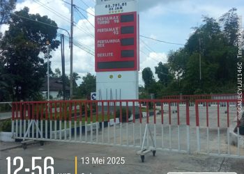 Terpantau Pengisian BBM di SPBU 63.791.01 Bagak Isi Ke Jerigen