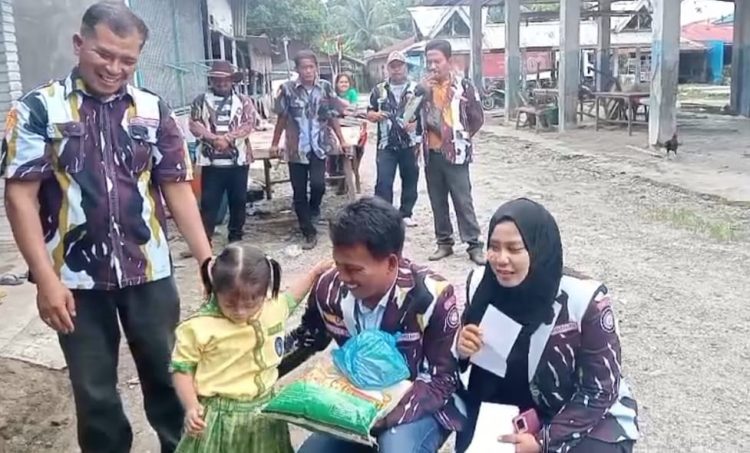 PAC IPK STM Hilir Bagikan 50 Paket Sembako dan Santuni Anak Yatim, Liden Ginting : IPK Akan Berkarya dan Mengabdi