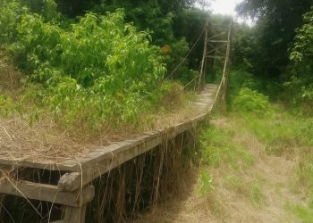 Diduga Nasip Jembatan Gantung Mangkrak Di Desa Nanga Nyabau Kini Jadi Sorotan Publik.