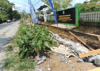 Pekerjaan Drainase Saluran Air Tanpa Papan Plang Informasi, Transparansi Publik Dipertanyakan